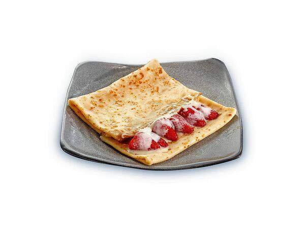 Русские блины - Блин с клубникой и сгущённым молоком