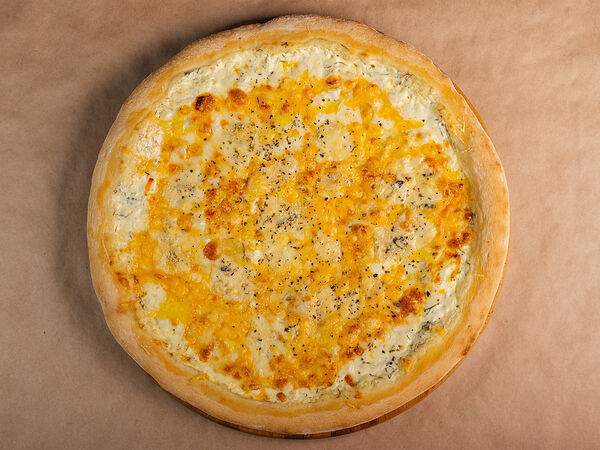 Spizza Крафт-пиццерия - Пицца Сырная quattro formaggi
