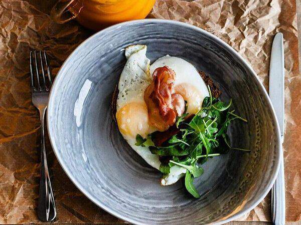 Николь - Яичница с беконом и тостом