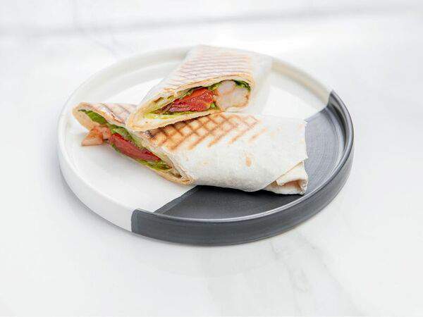 Воронка кофе и вино - Цезарь ролл