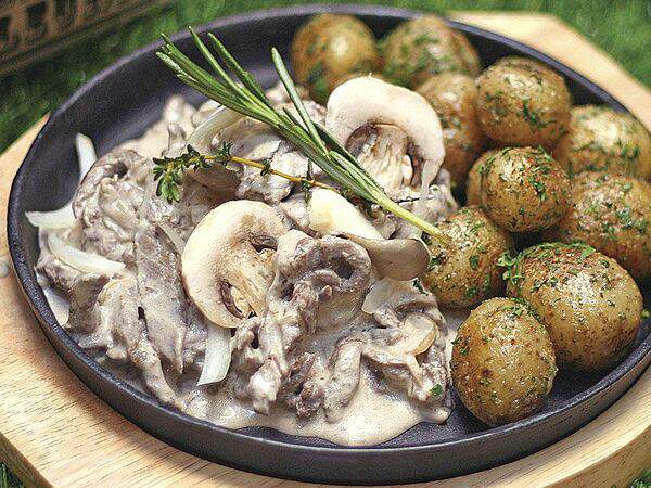 Grill grot - Чикенстроганов с грибами