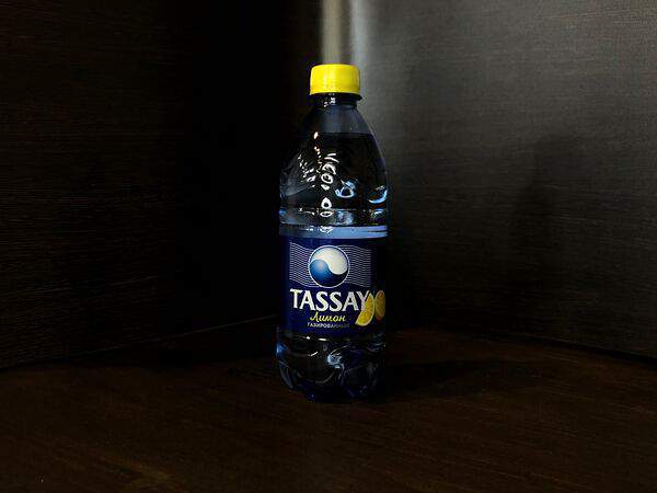BoSta COFFEE - Вода Tassay со вкусом лимона с газом