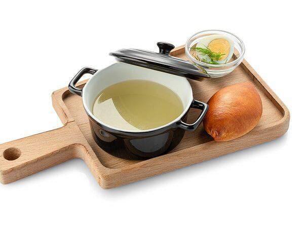 Шоколадница - Бульон куриный с яйцом и пирожком