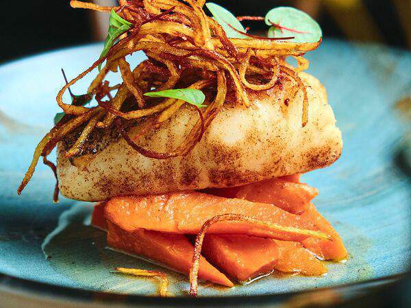 Сказка - Палтус с печёным бататом и кислым медом