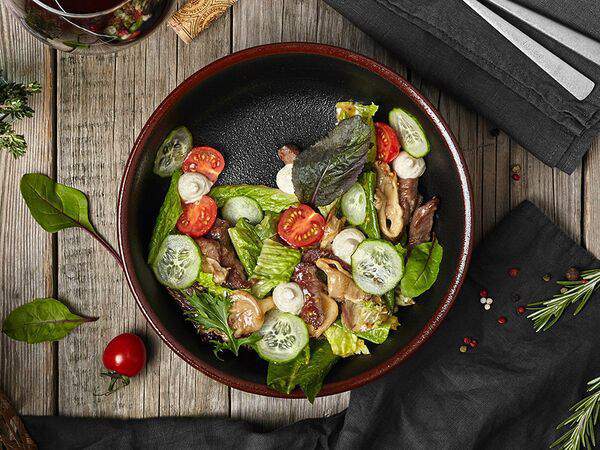 Liman - Салат с говядиной и жареными вешенками