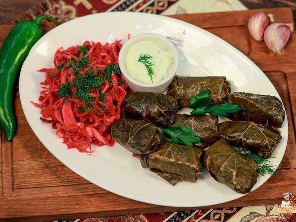 Шашлычный двор - Долма в виноградных листьях