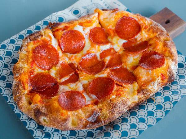 Rusalka - Римская pinza c пепперони