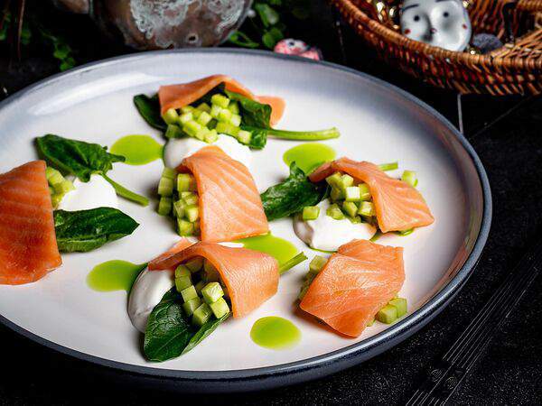 Иван Ван - Лосось слабой соли с огурцом и сметаной