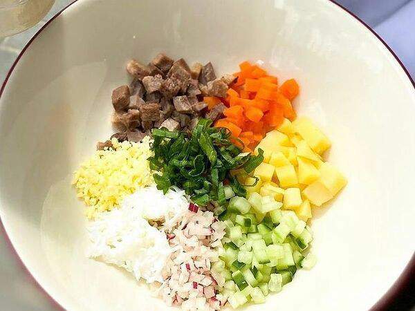 Ресторан 101 - Окрошка на квасе с языком