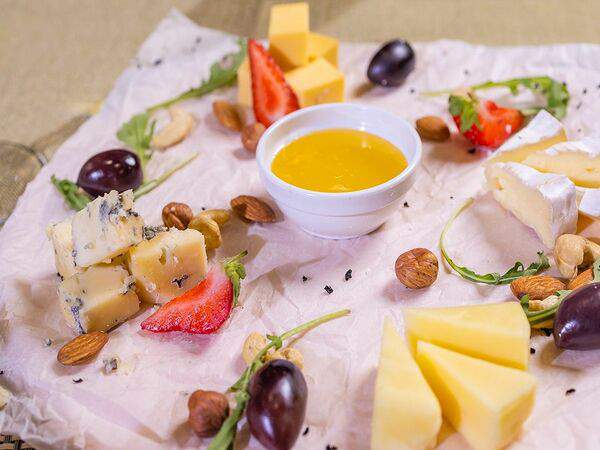 Старый Ереван - Сырное ассорти премиум