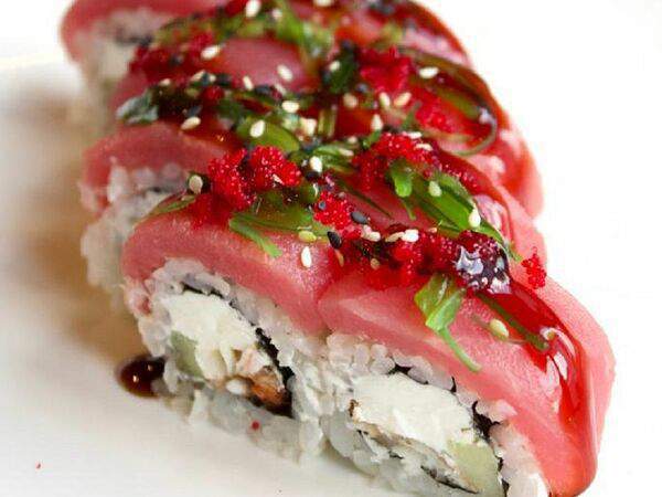 Рыбы бы - Роллы с тунцом, угрем и сливочным сыром