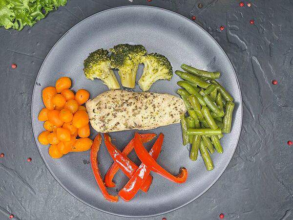 Lenkoff - Филе индейки с овощами на пару