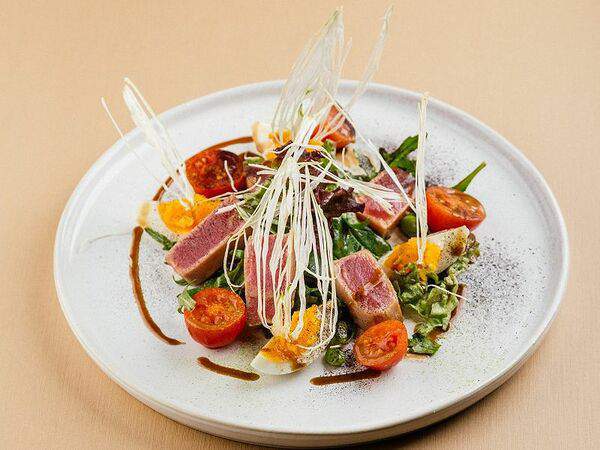 Forno rosso - Салат с тунцом