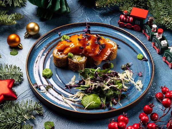 Chalet River Club - Жареный ролл с лососем