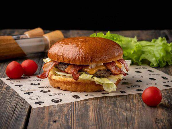 Leo shaverma and bar - Бургер Беконный Сэр