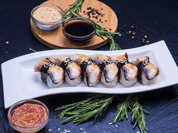 Sushi & Susi - Суши с угрем