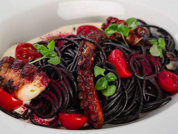 Труффальдино - Спагетти неро с осьминогом