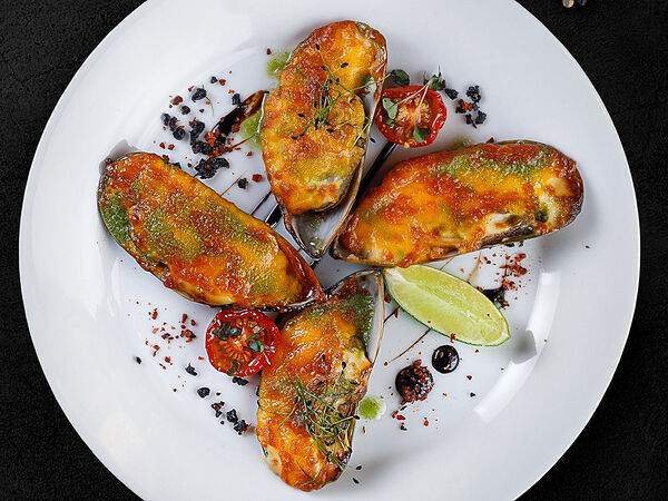 Gatsby's bar & grill - Запеченные мидии