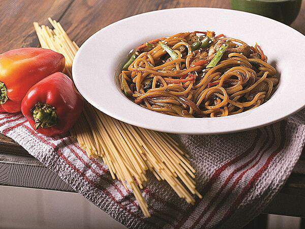 Хлебные истории - Лапша-Wok с курицей