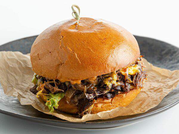 Please Cheese - Бургер с рубленной говядиной