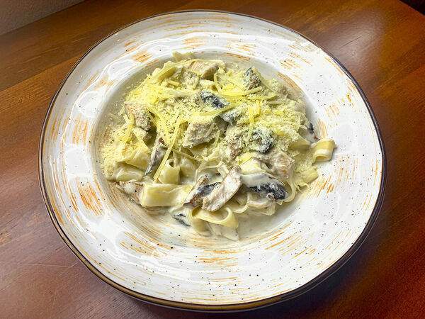 The Kitcha - Паста Феттуччине с курицей и грибами