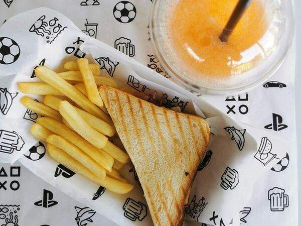 Плойка - Комбо с сэндвичем и слаш