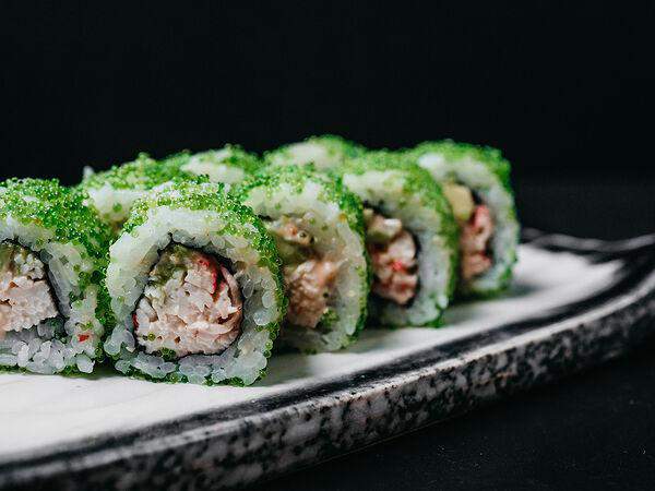 Ryba international - Ролл Калифорния со снежным крабом спайси