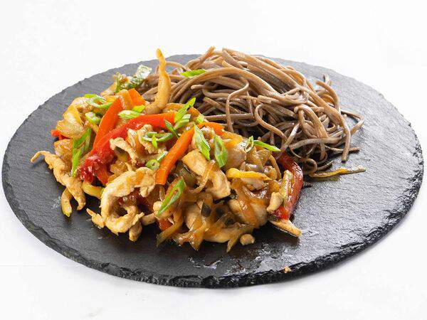 Мастер ланч - Курица Вок с гречневой лапшой