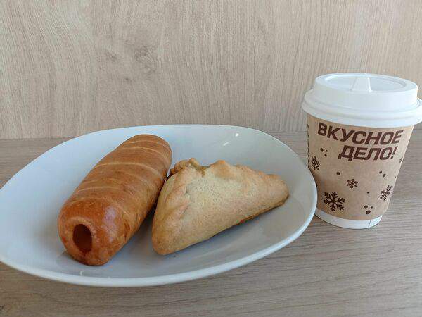 Татнефть кафе - Комбо: Сосиска в тесте, эчпочмак и Капучино Nestle