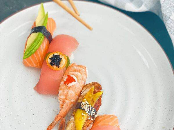 Susi Express - Суши с лососем