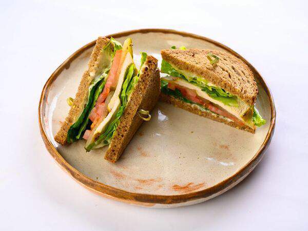 Vitae Healthy Food - Сэндвич с курицей и овощами