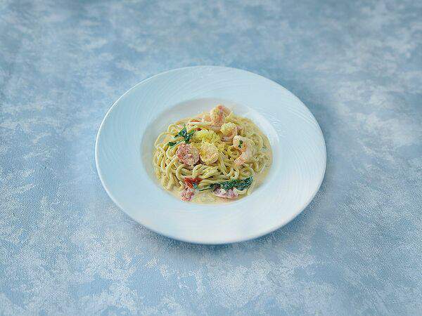 Umami Kitchen - Спагетти с креветками и томатами