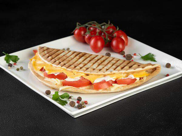 Eatme Foodservice - Закрытая пицца сырная