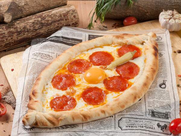 Едалия - Хачапури по-аджарски с пепперони