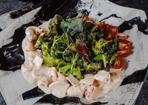 Gray Goose cafe - Салат с морепродуктами