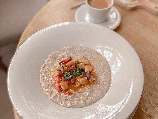 Чайковский - Каша овсяная с фруктами Фламбе