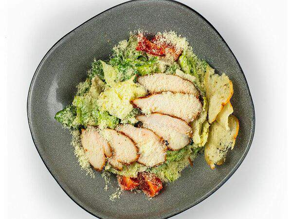 Kolbasabar - Салат Цезарь с курицей