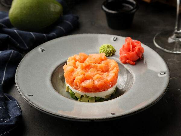 Бургерная №1 - Тартар Филадельфия с лососем, авокадо и сливочным кремом