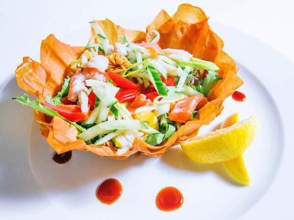 Gusto Pasta & Pizza - Салат Морской коктейль