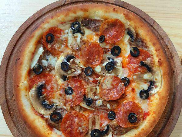 Crust Pie Pizza - Итальянская