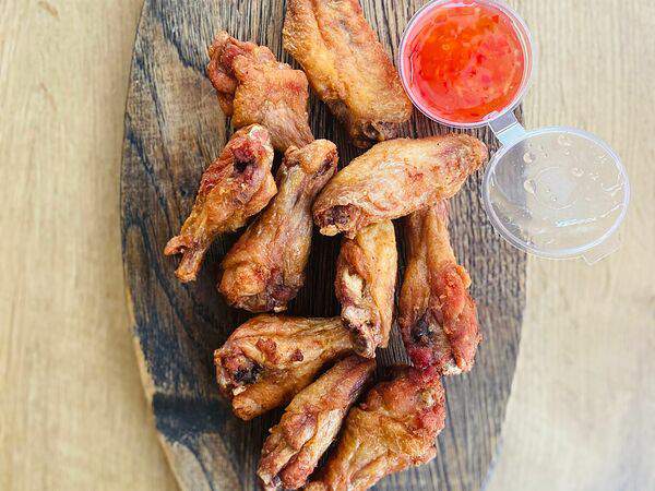 Ibis Kitchen - Куриные крылья барбекю с кисло-сладким соусом
