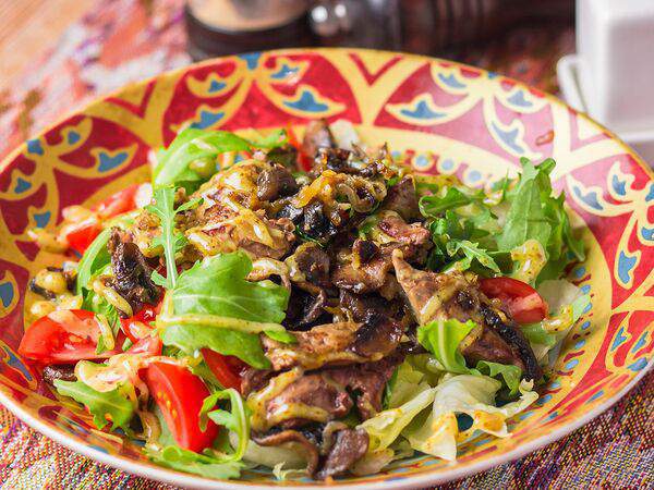 Али Баба - Теплый салат с куриной печенью