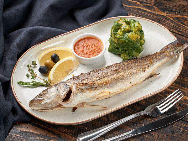 Югославия гриль - Сибас на гриле с далматинским гарниром