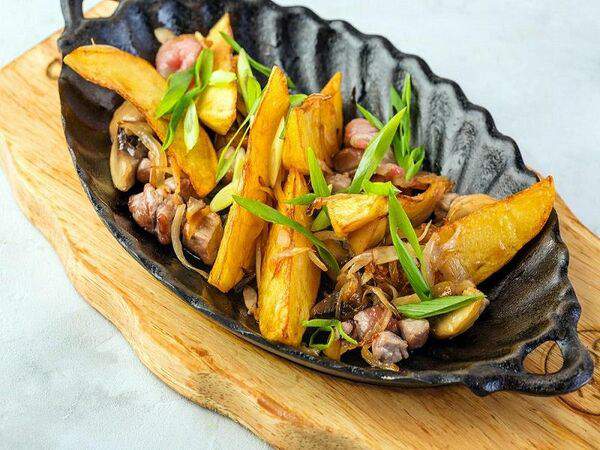 Яем - Сковородка по-деревенски со свининой