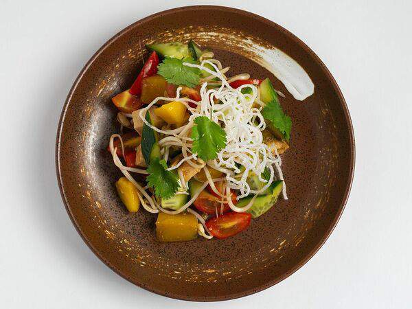 My Way, лапшичная - Салат Ном Га