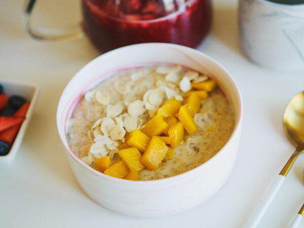 Mogu - Рисовая каша с манго и миндалем