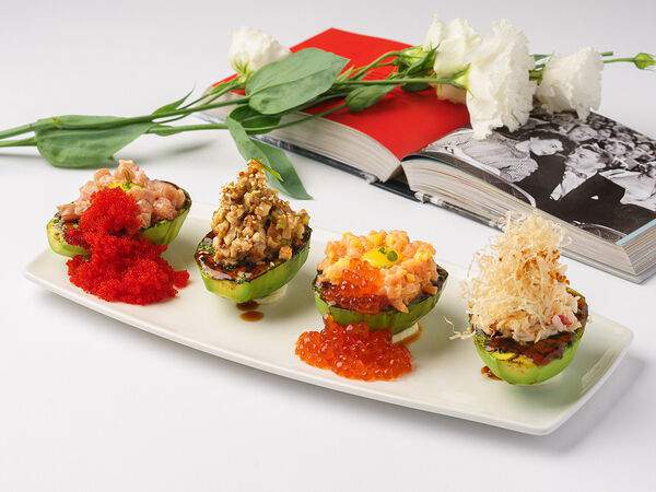 Плакучая Ива - Японский тартар Лосось с манго