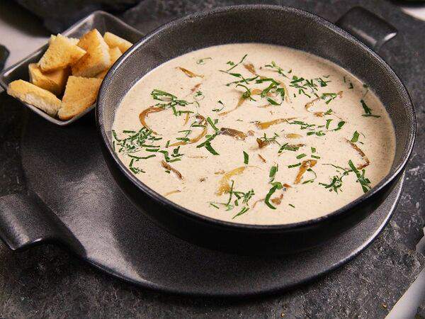 Lava Grill - Грибной суп с вешенками