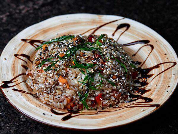 Rocket Pizza - Тяхан с овощами