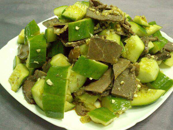 Лунзян - 005/2 Салат из свежих огурцов с говядиной